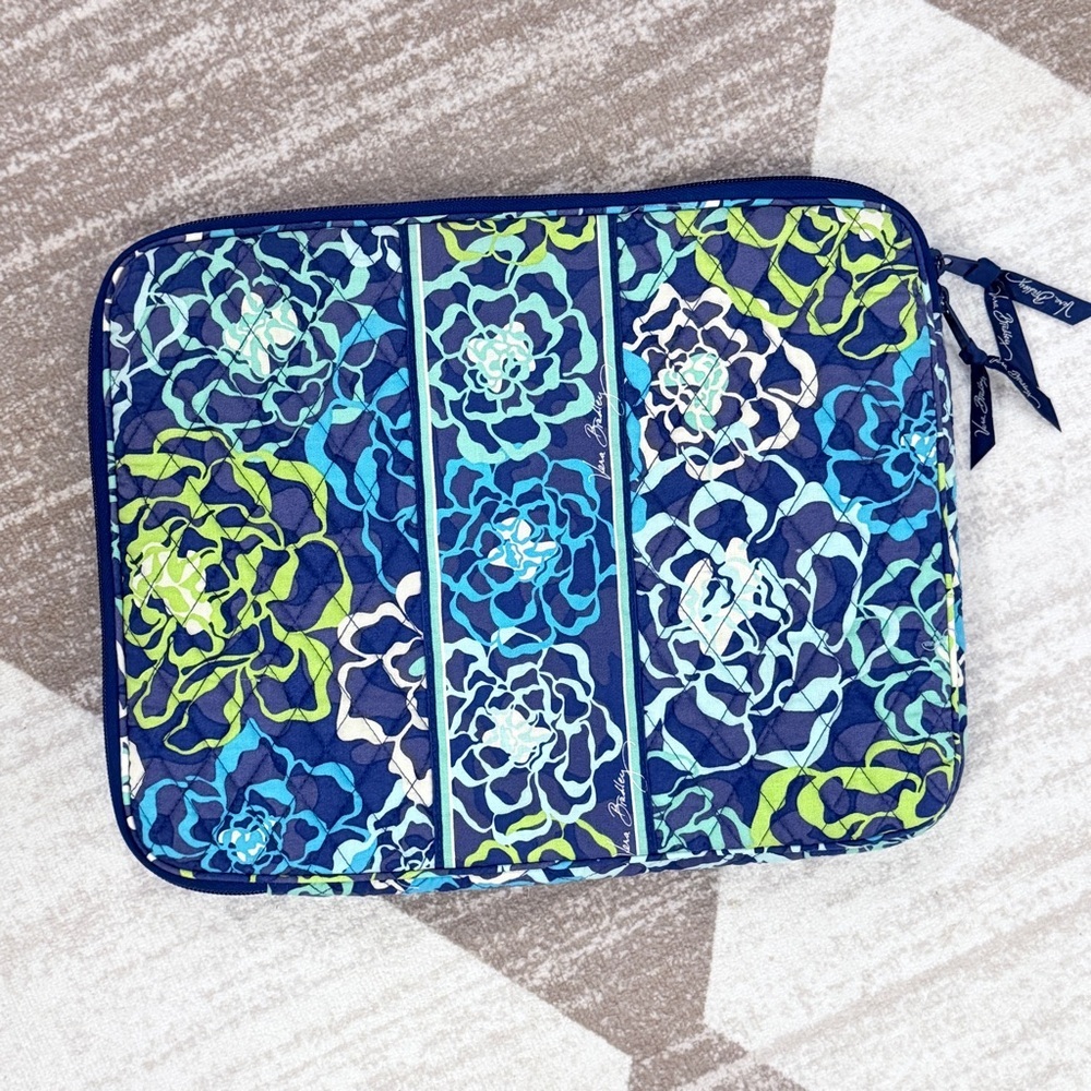 Vera Bradley Quilted Laptop Sleeve Katalina Blues Retired